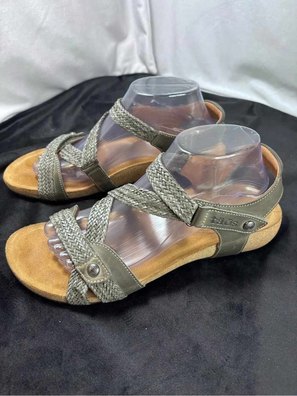 Taos Trulie Women’s Backstrap Sandals Dark Grey Leather Size 11-11.5